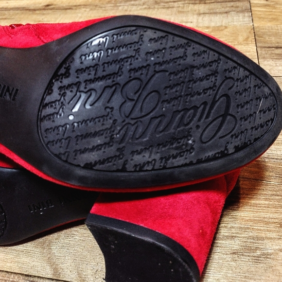 **Giani Bini** Jaydenn Red Suede Booties. Size 6.5 - Picture 7 of 9